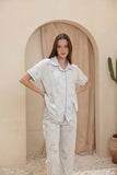 Classic half-sleeve pajamas with rose print buttons