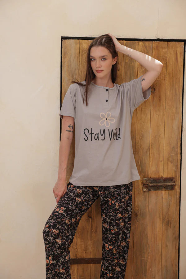 Stay Wild half-sleeve pajamas with pants