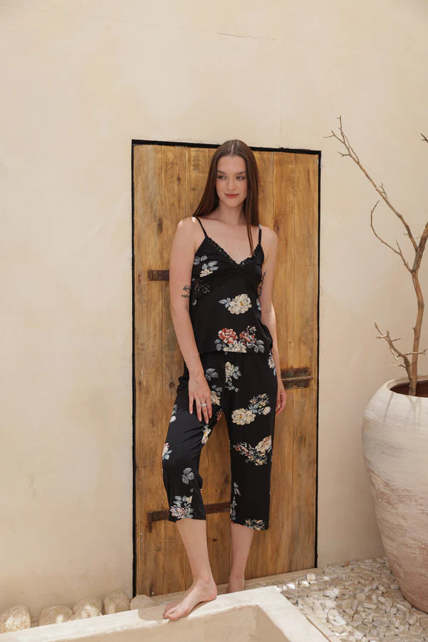 Floral printed pentacore suspender pajamas