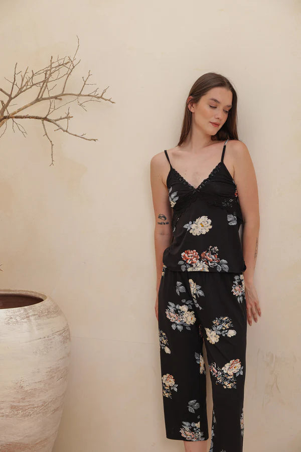 Floral printed pentacore suspender pajamas