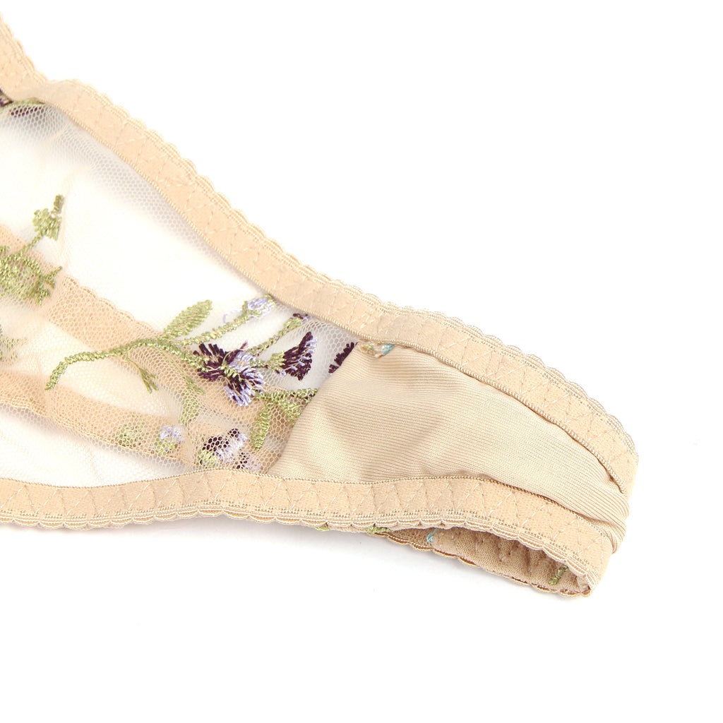 New Floral Embroidery Underwire Lingerie Set