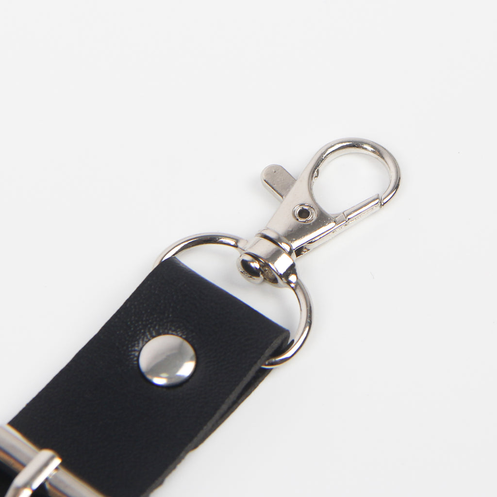 Black Leather Bondage Chain Bandage Garter