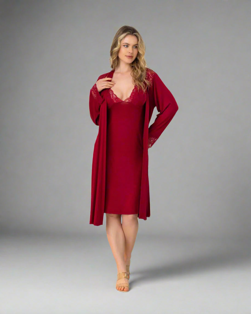 A sophisticated robe shirt that gives you a distinctive look