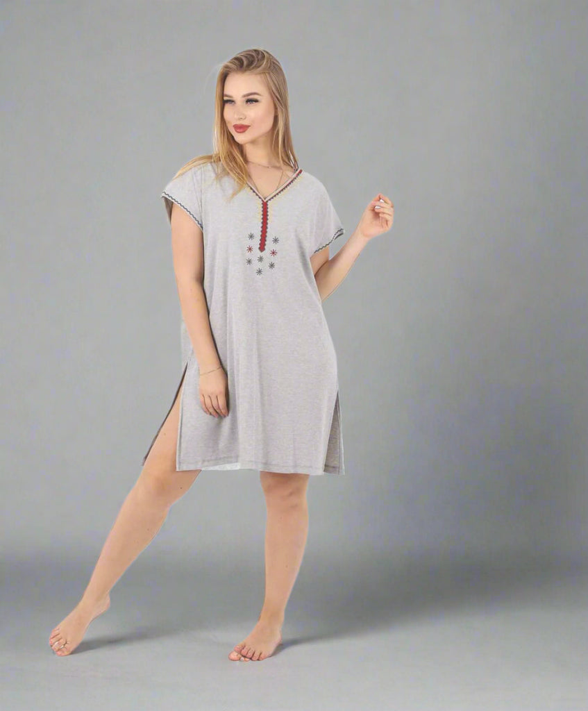 Short, open-sided women's cashmere