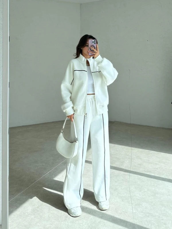 Cotton t-shirt (hoodie + pants)