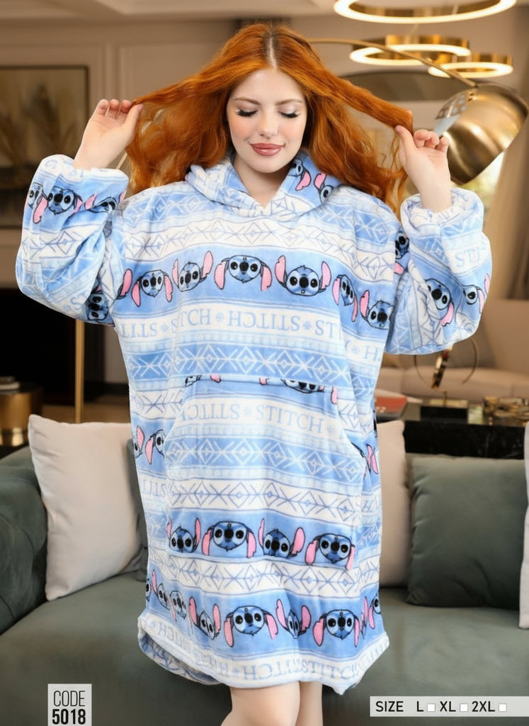 Soft velvet winter poncho with stitching