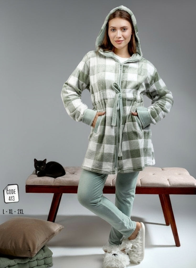 Elegant 3-piece women's pajamas