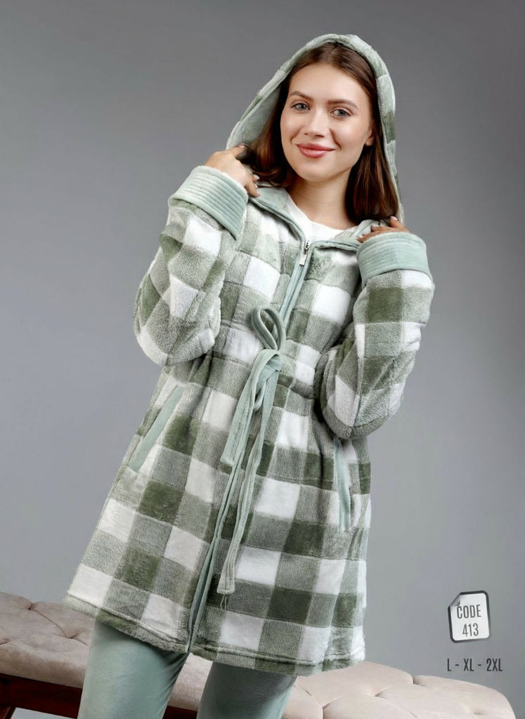 Elegant 3-piece women's pajamas