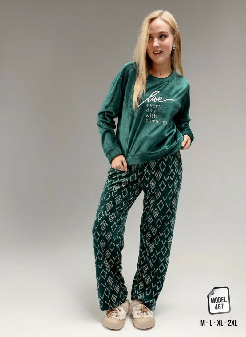 Elegant women's pajamas