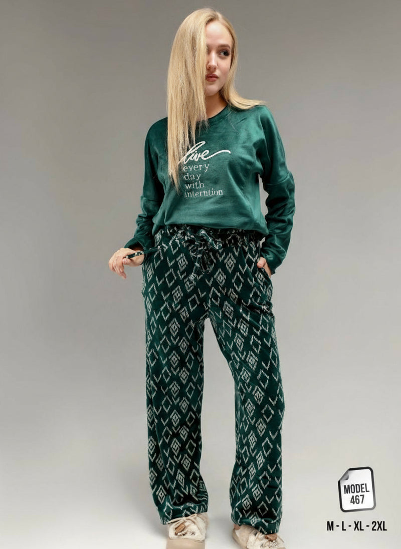 Elegant women's pajamas