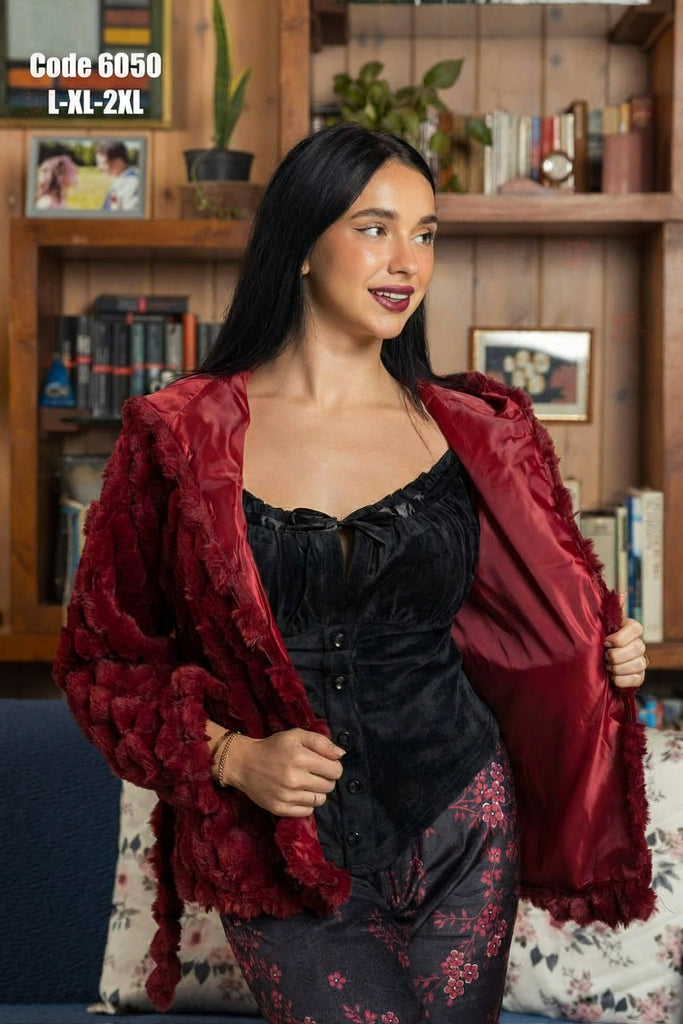 Women's 3-piece pajamas: top, pants, and jacket