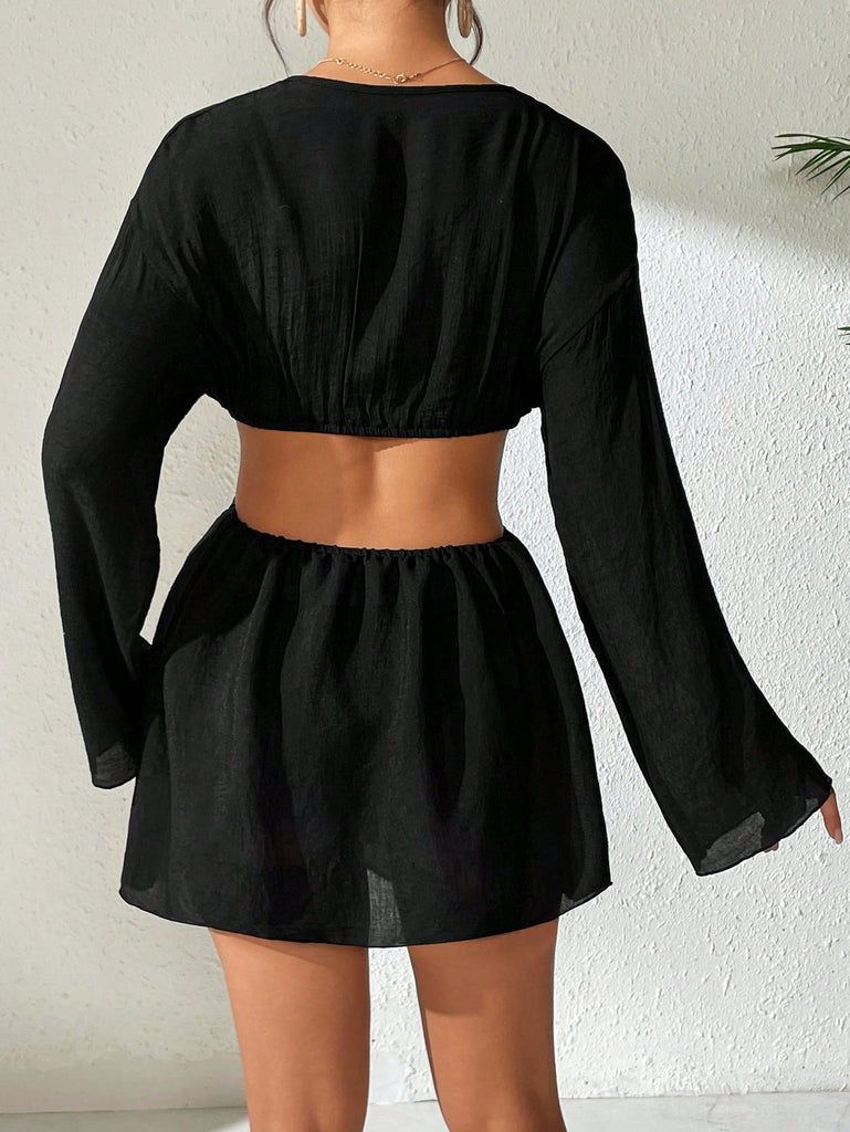 Women’s Black Cut-Out Design V-Neck Cropped Casual Top