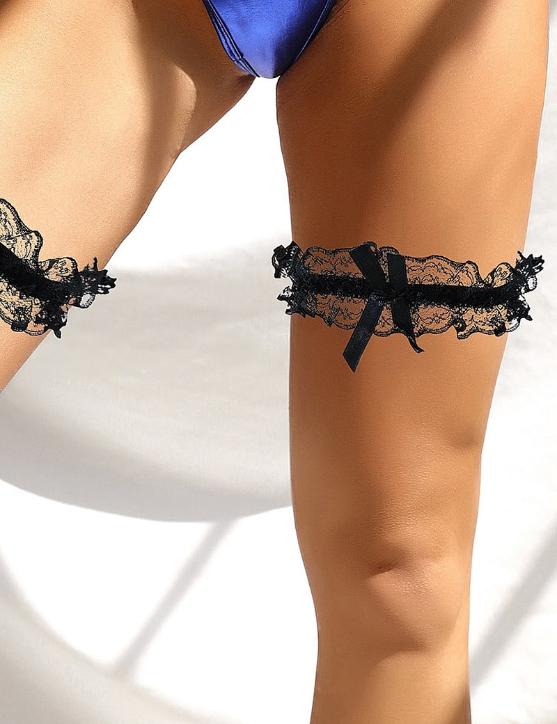A Pair Of Sexy White Lace Bow Leg Rings
