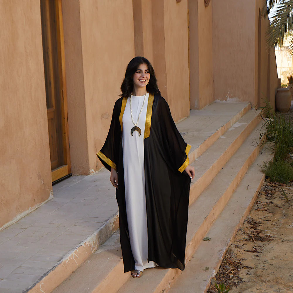 Black bisht abaya