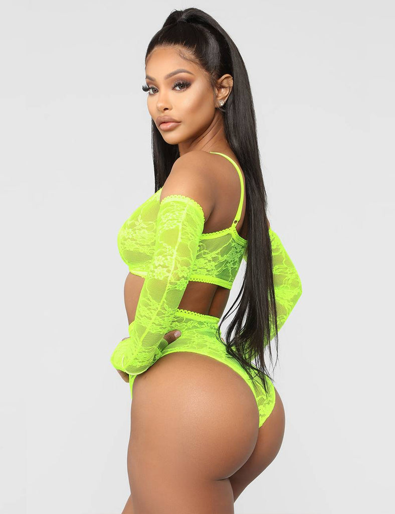 See-through sexy women‘s full lace high stretch bra panty set with sleeves