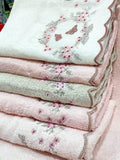 Soft bamboo towel set with tulle and Turkish lace, 6 pieces Size 50 x 90 cm