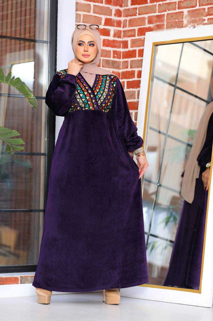 Elegant women's winter velvet abaya with flowers