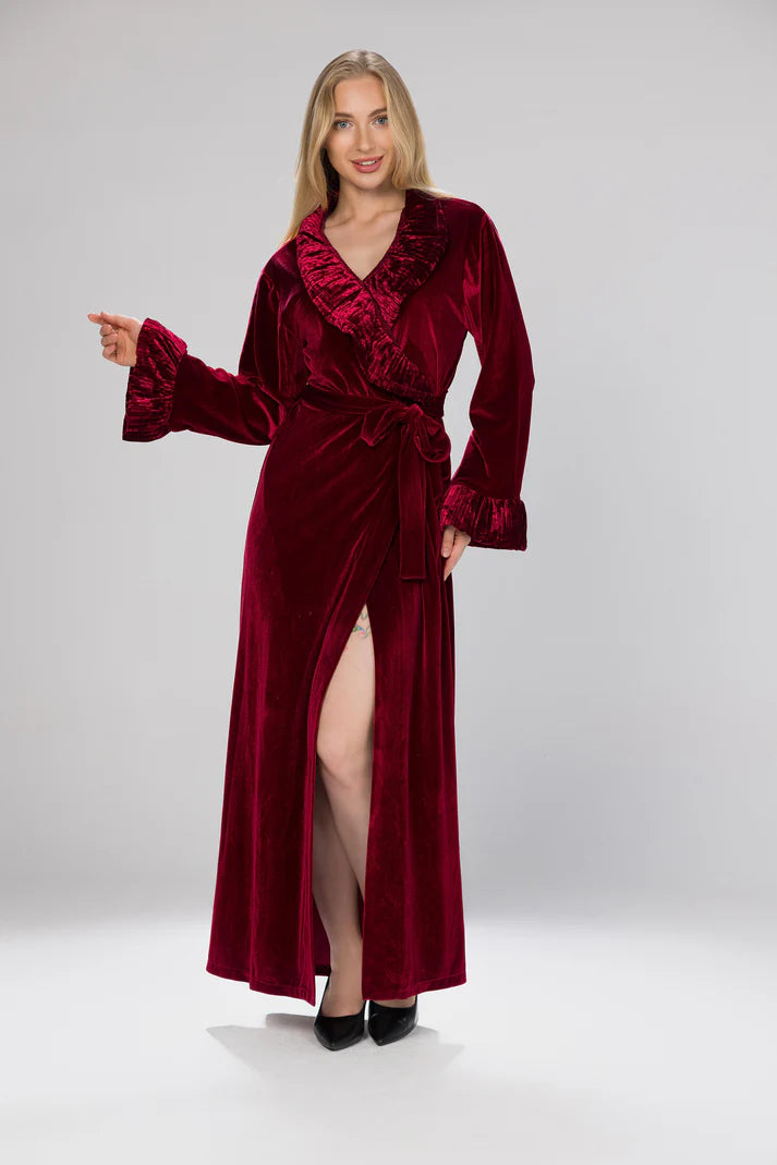 FLUFFY COLLAR RED ROBE