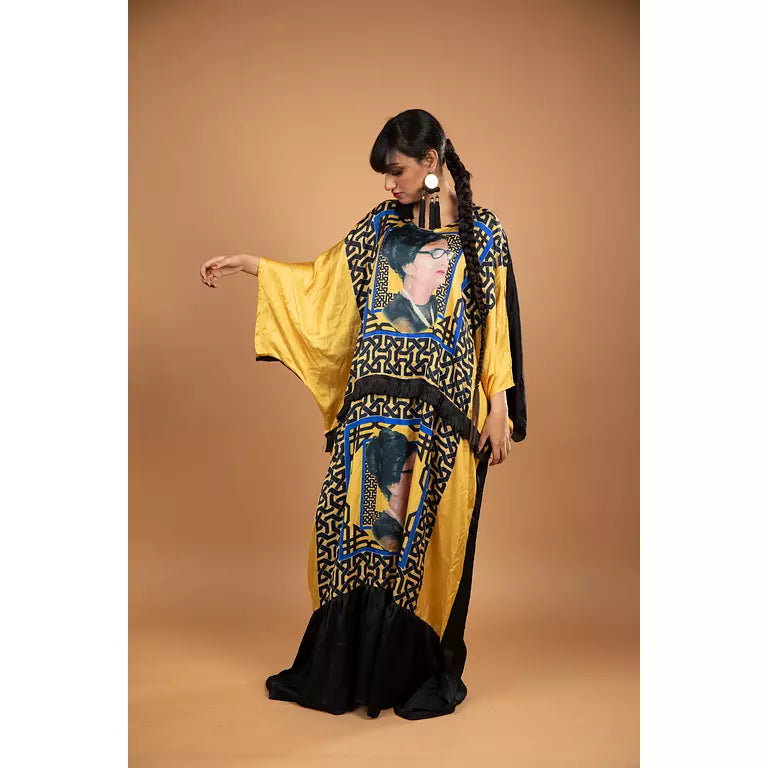 Om Kalthom Silk Abaya