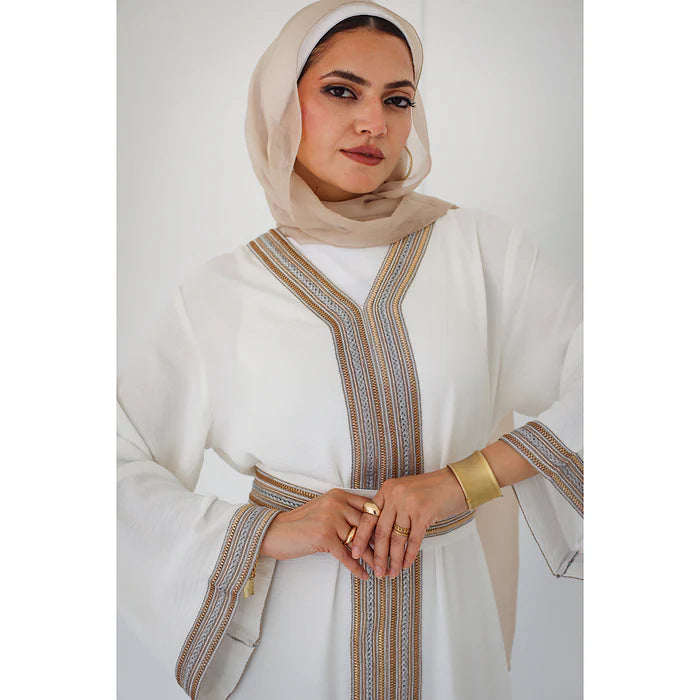 White embroidered Moroccan kaftan