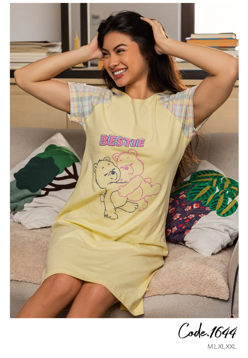 Plain short-sleeved nightshirt with teddy bear print