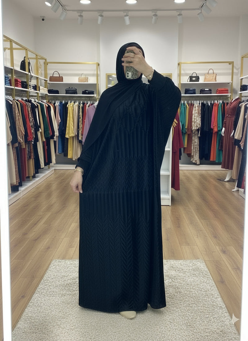 Women's velvet pleated abaya