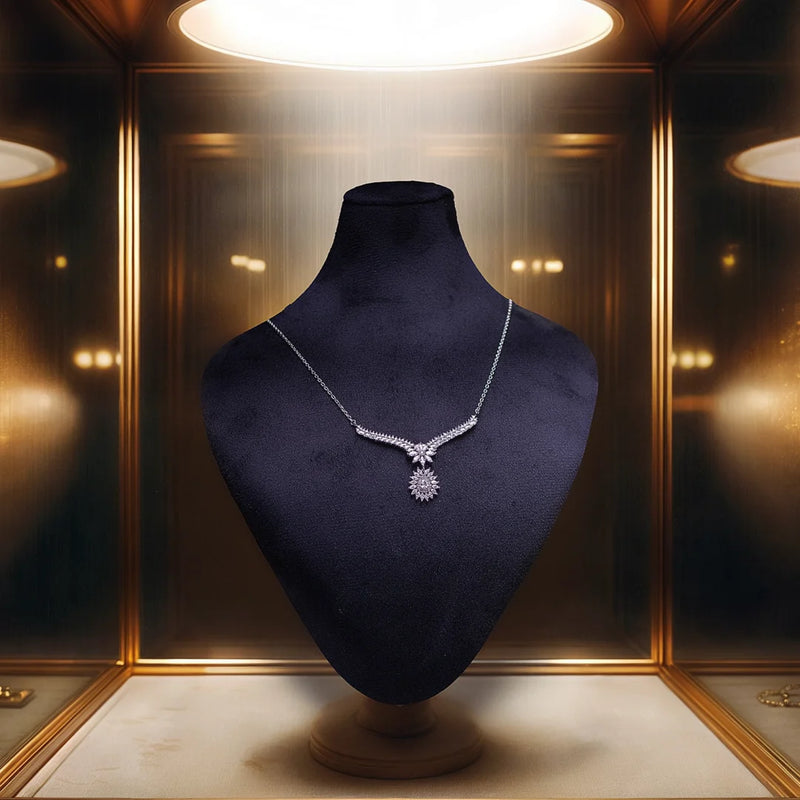 Glamour Flicker Silver Necklace