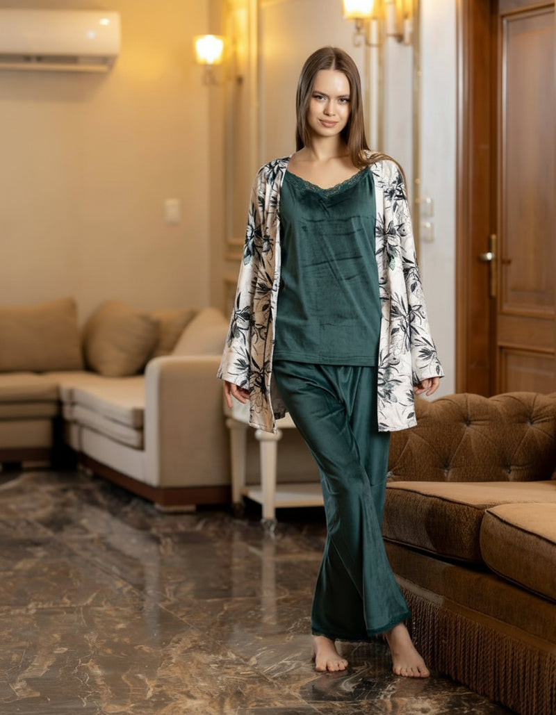 Elegant women's pajamas