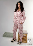 Elegant women's patterned pajamas