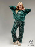 Elegant women's pajamas