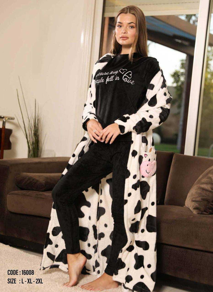 Elegant cow pajama + robe