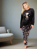 Elegant women's pajamas