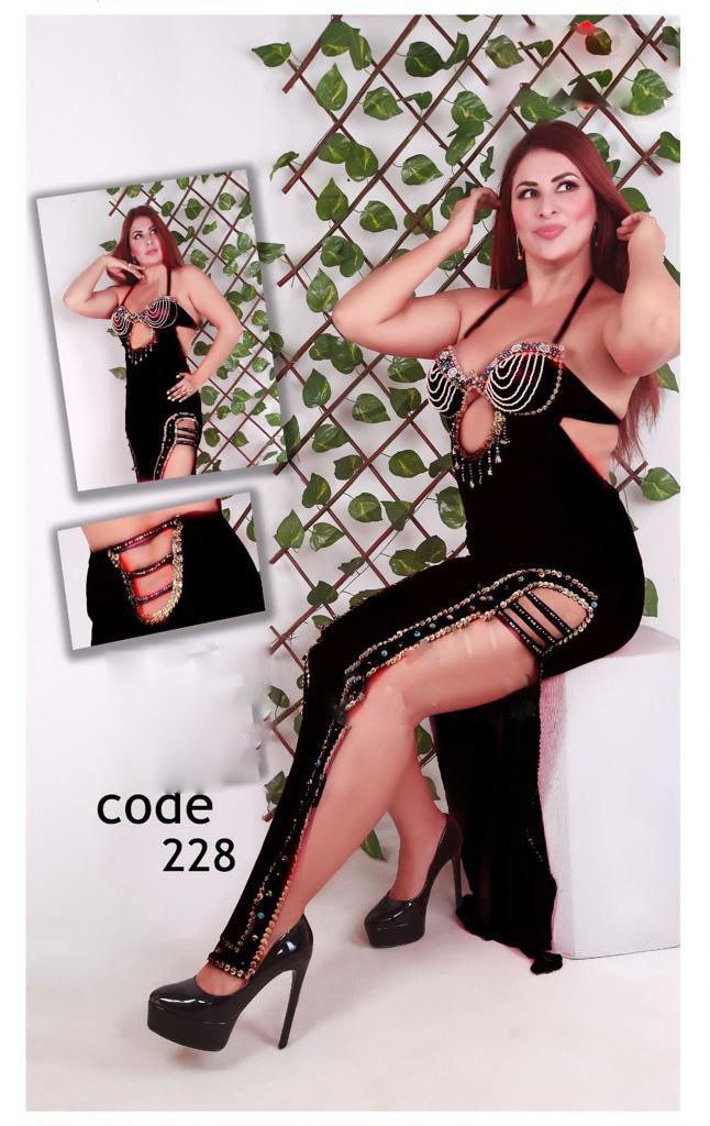 Essence of Arabs dance suit