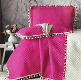 Capetonian fringe cover, 250 x 260 cm  2 capitone pillows, 50 x 70 cm