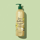 Shampoo for all hair types with avocado and chamomile oil extracts