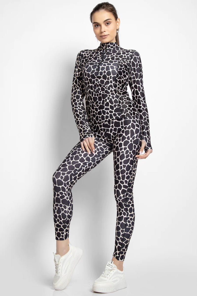 PATTERNED T-SHIRT AND LEGGINGS TRACKSUIT SET