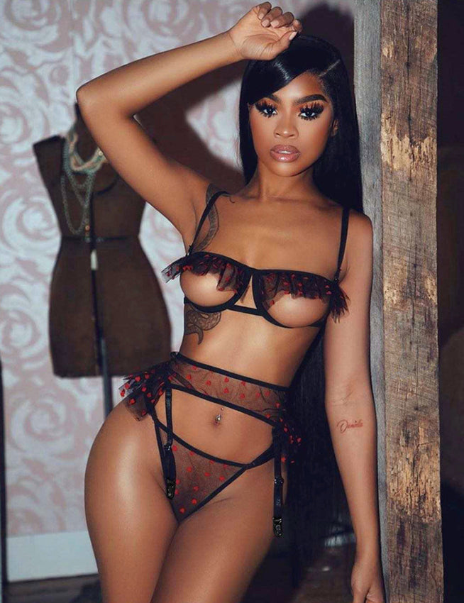 Peach Heart Lace Ruffled Open Cup Garter Sexy Bra Set Egypt