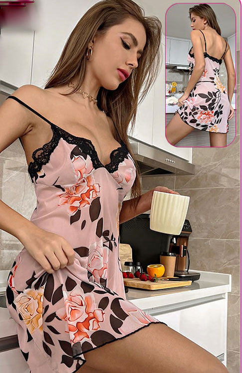 Short crystal babydoll decorated with flowers